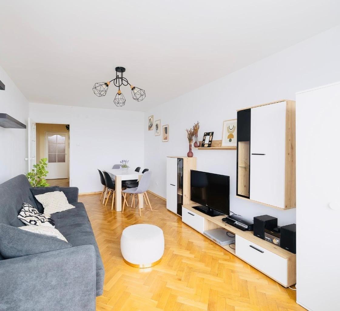 Apartament 2 Pokoje Blisko Morza 1500 Metrow W Gdansku Apartment Ngoại thất bức ảnh